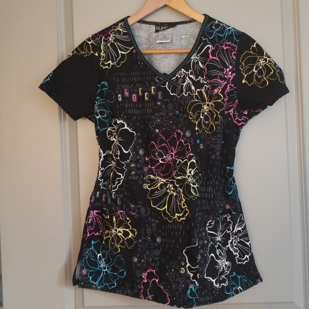 Scrub top